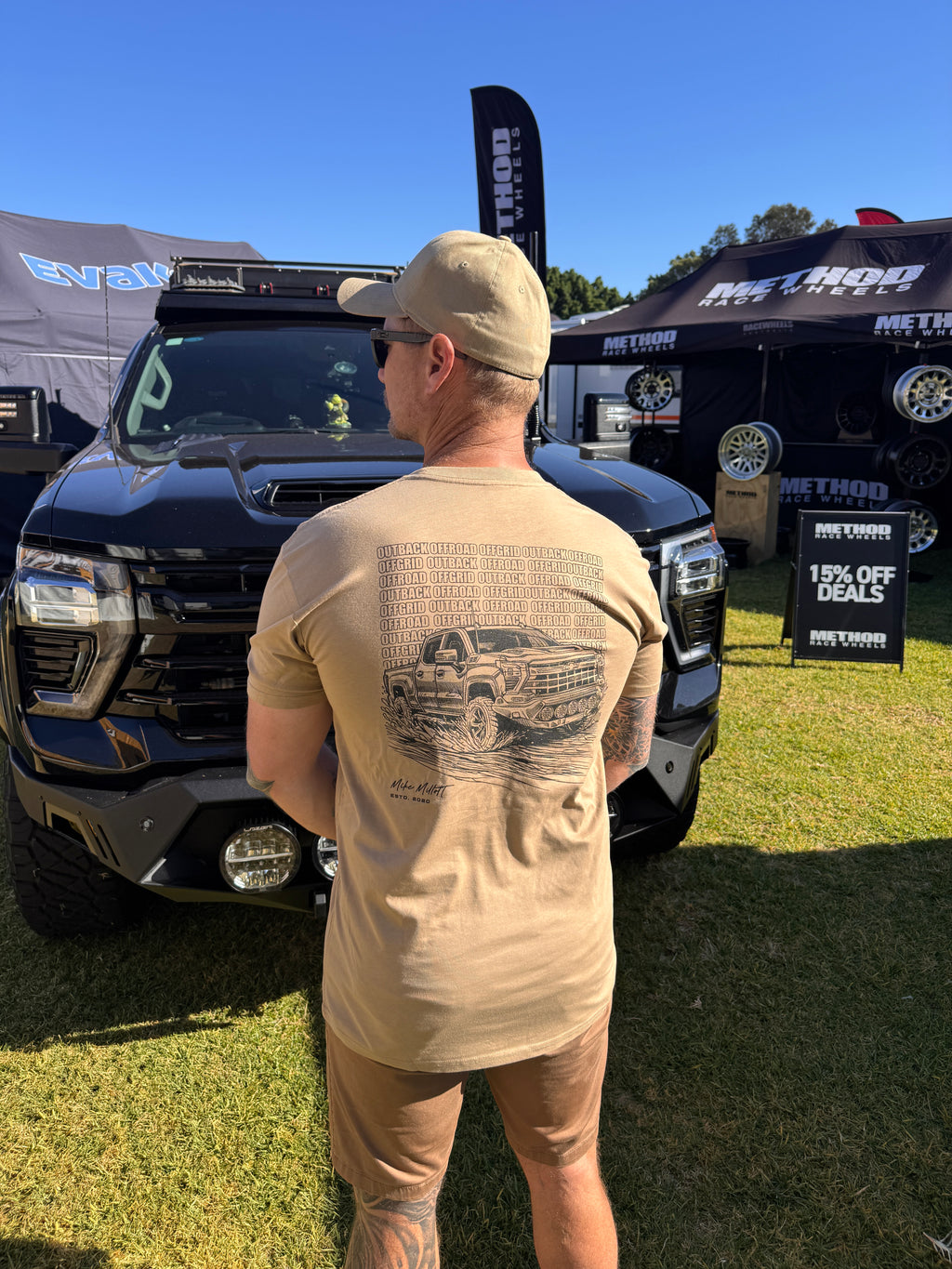Signature Range Sand Tee